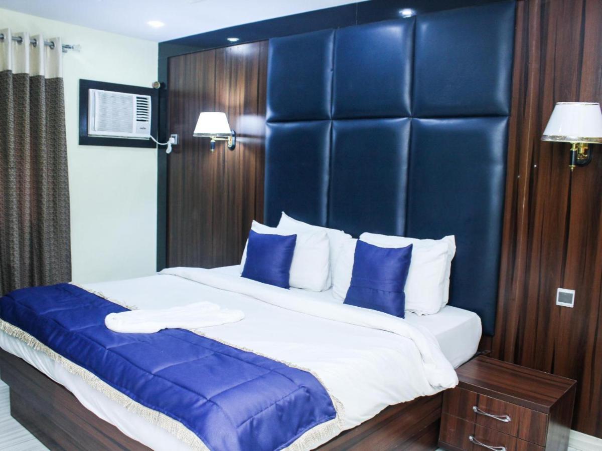 Six Diamond Hotel Ikeja Extérieur photo