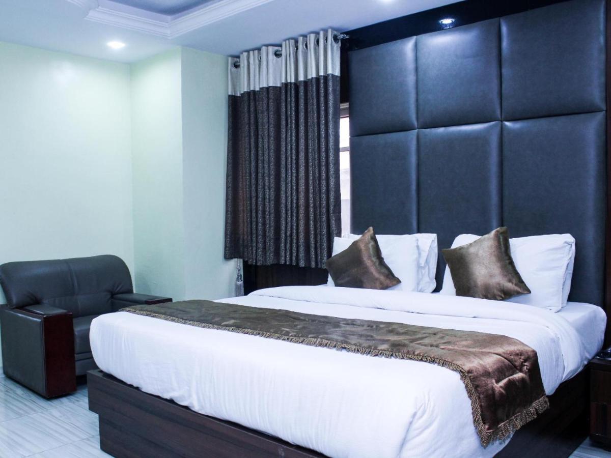 Six Diamond Hotel Ikeja Extérieur photo